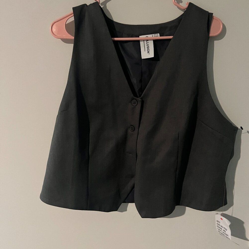 Collusion grey vest size 14‎